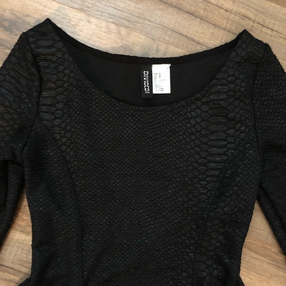 Black snake print peplum top - Picture 4 of 6